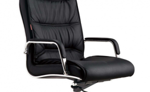 購買合適的辦公椅，對腰椎頸椎都有好處。