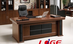 辦公班臺維護(hù)保養(yǎng)朗哥家具有技巧。