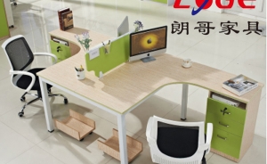 正確保養(yǎng)不同材質(zhì)職員椅，延長其使用壽命。