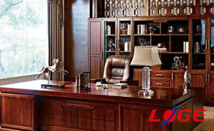 為實木辦公家具上漆能帶來哪些優(yōu)勢呢？